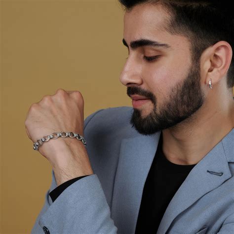 Buy Silver Jewellery for Men Online with New Designs | Truesilver