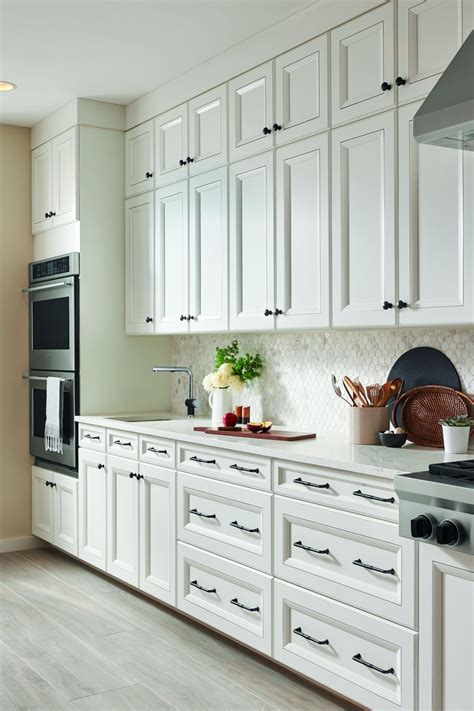 Cabinet Hardware Ideas For White Cabinets at Olivia Townsend blog