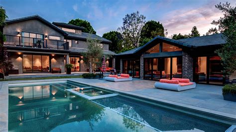 Desktop Wallpapers Villa Pools Houses Cities Design 2560x1440