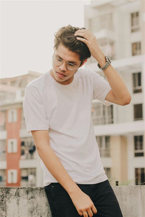 Smiling Man 的图像结果