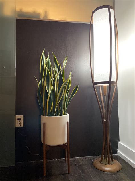 Confirmed my floor lamp is Modeline : r/Mid_Century