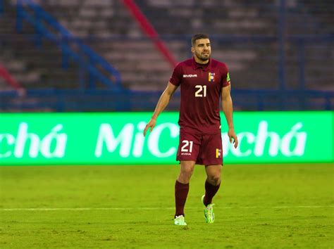 Alexander González integra el 11 ideal de la doble fecha eliminatoria ...