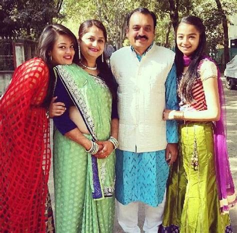 Sameeksha Jaiswal Biography Profile Age Biodata Family Husband Son ...