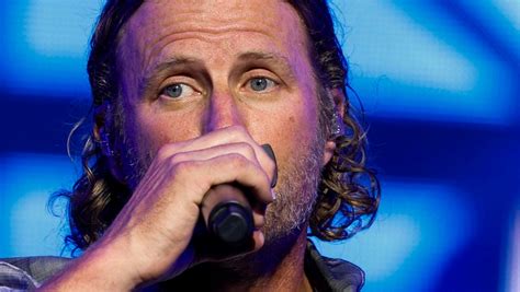 Dierks Bentley brings the heartland beat at the EMP Amphitheater ...