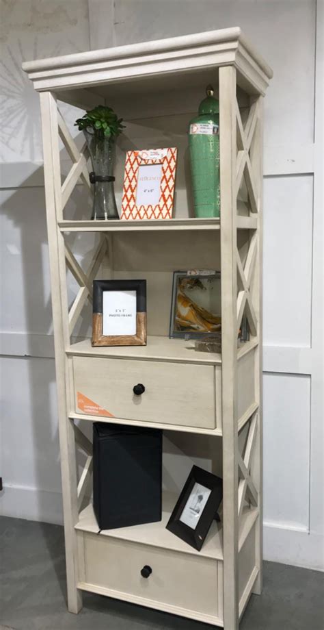 D647-76 - DISPLAY CABINET - BTM – DashSquareOutlet