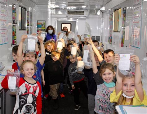 Elementary School Science Lab 的图像结果