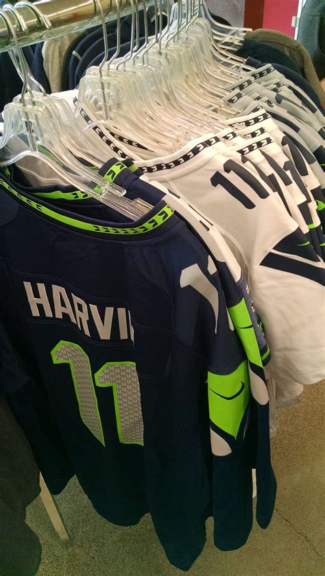 Just found these at the Burien Value Village. : r/Seahawks