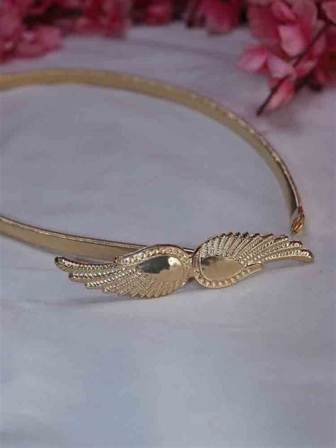 Golden Stretchy Skinny Belt: Chic & Versatile Accessory