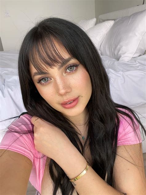 TW Pornstars - Nika Venom. Twitter. My birthday is Feb 3rd 😇 (that’s in 2 freaking weeks!!). 5: ...