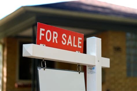 VA plans to expand caregiver benefits, postpone program discharges