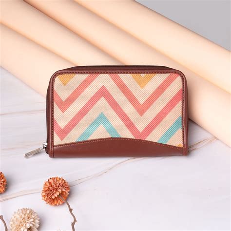 Multicolor Mandala Print Chain Wallet