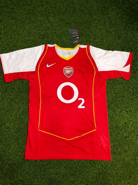 Retro Arsenal 2004-05 Home Jersey