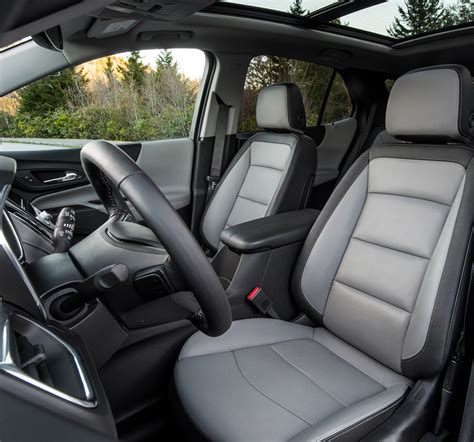 Gallery: 2019 Chevrolet Equinox interior
