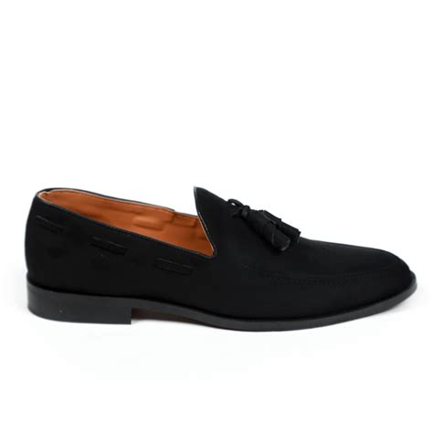 NICHE Black Elegant Suede Tassel Loafer