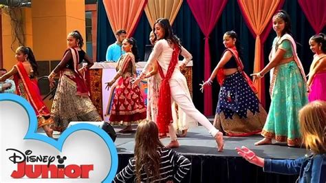Mira, Royal Detective Bollywood Dance Tutorial | Disney Video