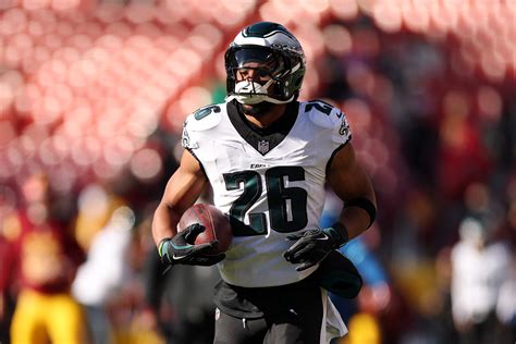 What does commute a sentence mean? Biden commutes sentences for 37