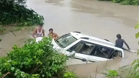 11 killed as SUV falls into canal in Uttar Pradesh, PM Modi announces ...
