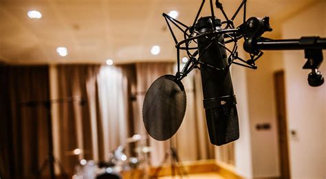 Music Recording Studio Mic 的图像结果