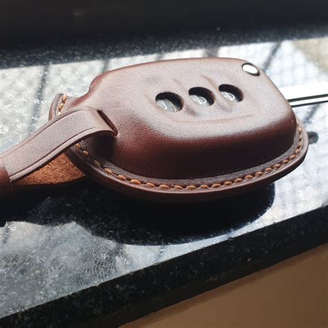Hyundai key cover leather - Indianleathercraft