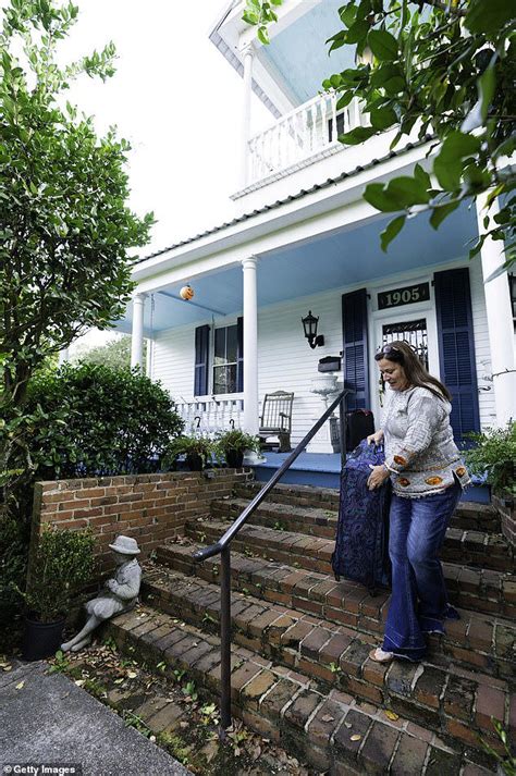 People are just realizing why Southerners paint their porch ceilings blue