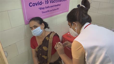 印度疫情嚴峻國內疫苗供不應求 影響為世衛供應疫苗 | Now 新聞