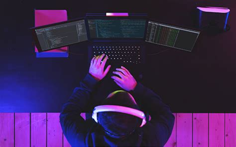 Triple Screen Laptop 的图像结果