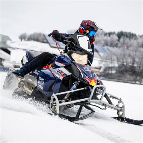 Schneemobil fahren - Red Bull Ring Shop