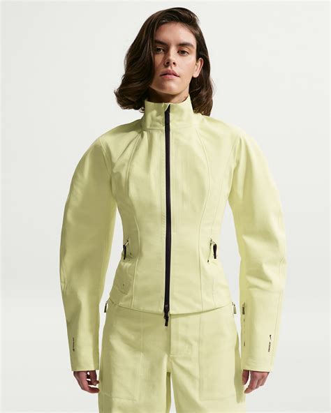 Nike x Jacquemus Women's GORE-TEX Jacket. Nike IN