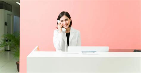 Reception Interview Questions and Answers 的图像结果
