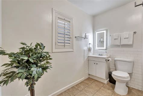 SANTA MONICA MOTEL ::: SANTA MONICA, CA ::: COMPARE HOTEL RATES