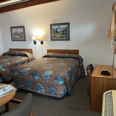 LAZY "U" MOTEL (Rapid City) - Hotel Reviews, Photos, Rate Comparison ...