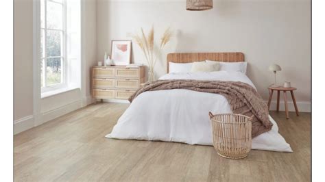 Karndean Vinyl Flooring Review: Our Honest Rating