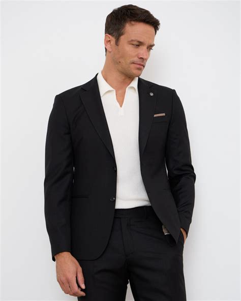 Casual Suit 的图像结果