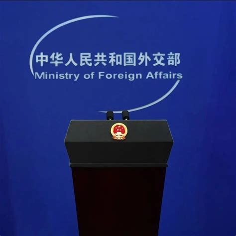 外交部发言人：中方敦促美方撤销充满偏见歧视的10043号行政令