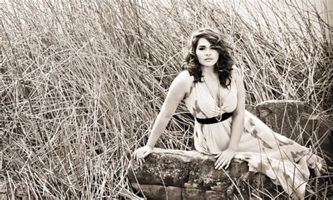 Image result for Plus Size Bride Poses