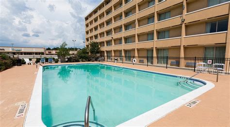 FOUR POINTS BY SHERATON COLLEGE STATION - Hotel Reviews & Photos ...