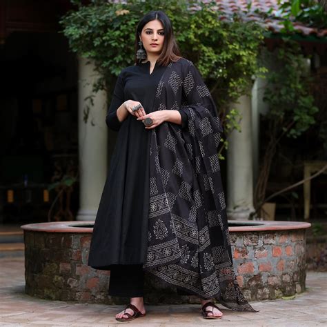 Amolika Set – Kameez.co