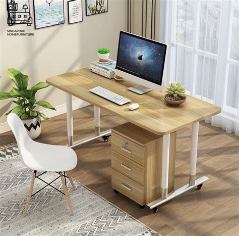 Computer Table On Wheels 的图像结果