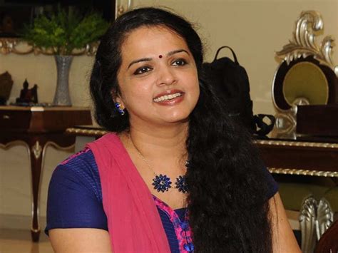 vinduja menon: Vinduja Menon to visit ‘Comedy Super Nite2’ - Times of India