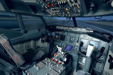 Flight Simulator Experience LONG RANGE 90 Minutes 2023 - Turin - Viator