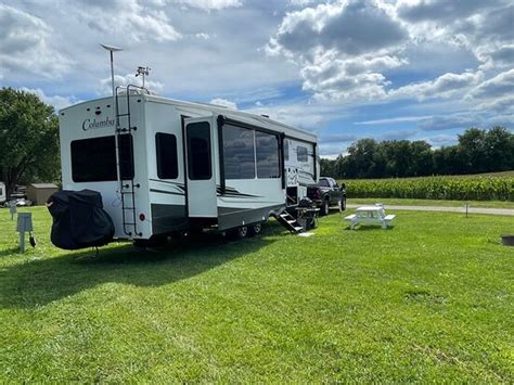 TOMORROW'S STARS RV RESORT (South Charleston) - Campground Reviews ...