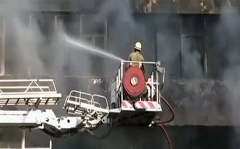 Delhi: Fire breaks out in Lok Nayak Bhawan office complex, 25 fire ...