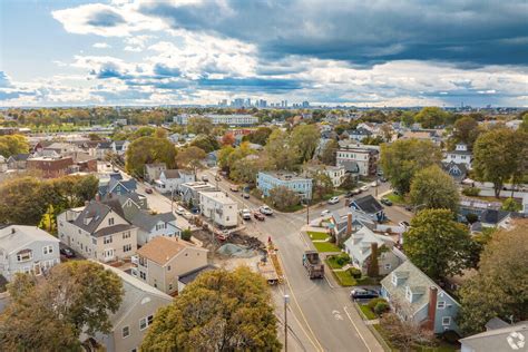 About Downtown Winthrop | Schools, Demographics, Things to Do - Homes.com