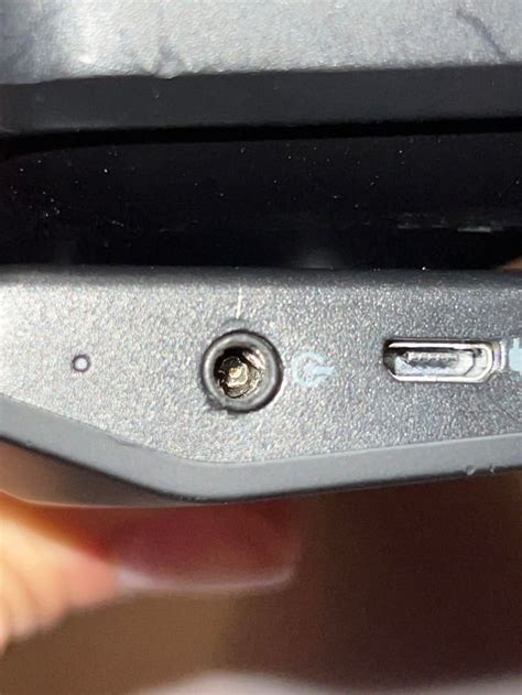 Alienware M18x Headphone Jack Replacement 的图像结果