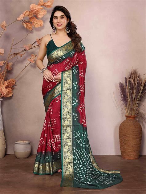 5 Plain Red Saree With Green Border Designs To Elevate Your Sawan 2025 ...