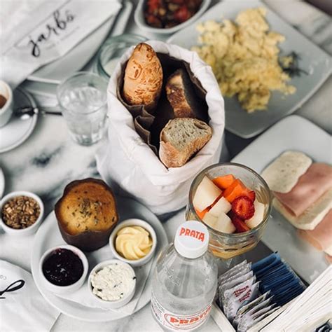 THE Tidbit: Short News | Short news report example in Hindi