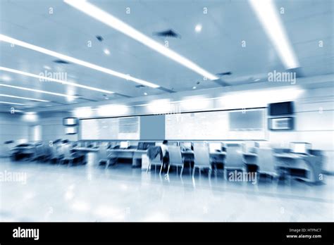 Computer Control Room 的图像结果