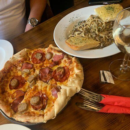 BUCKET OF BLOOD PUB, Hayle - Menu, Prices & Restaurant Reviews ...