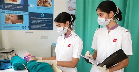 4-Year Bachelor of Emergency Medical Technologist (Paramedic)