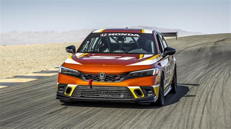 The new Honda Civic looks mega as a race car | Top Gear